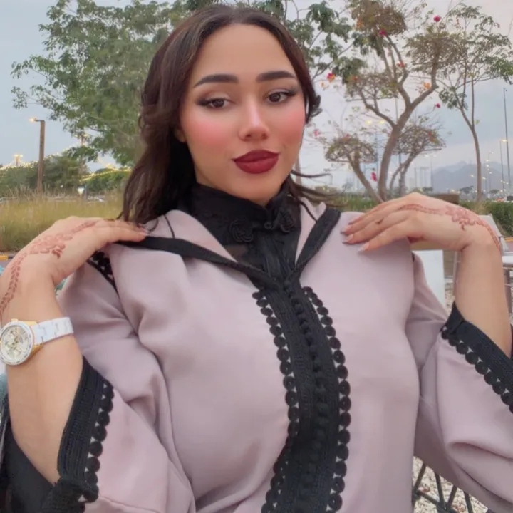 @loubna.koubi