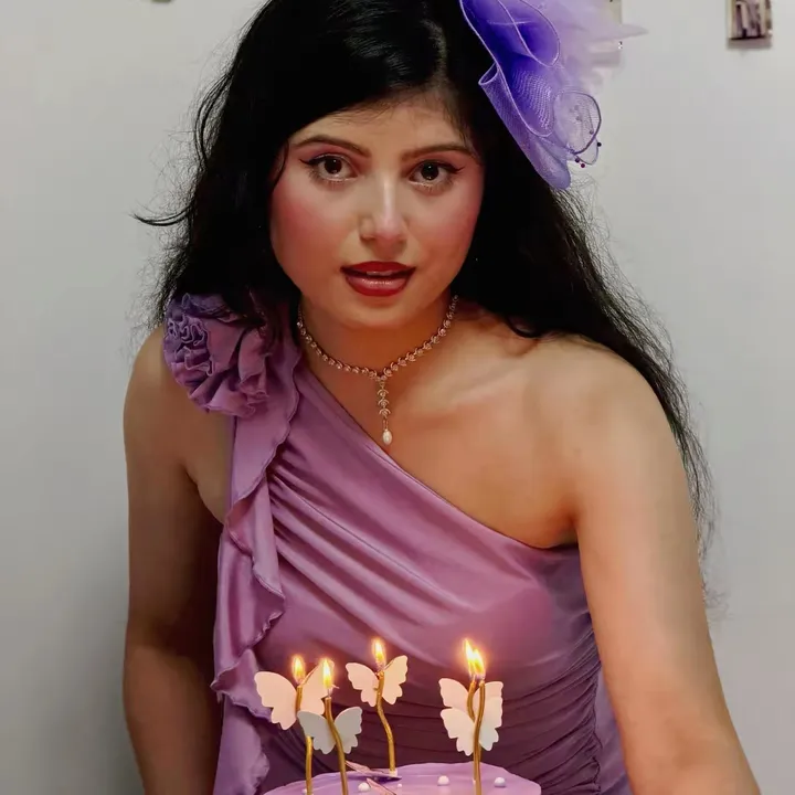 @vj_srishtiacharya