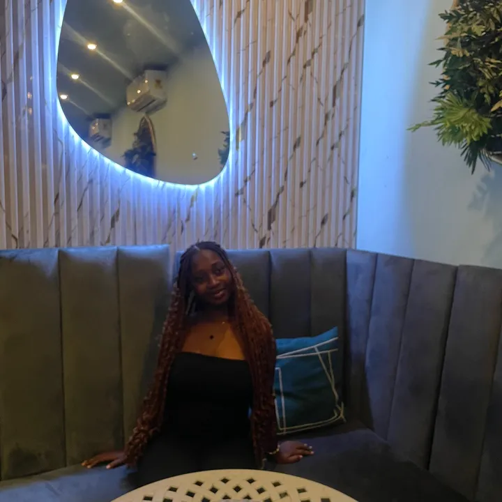 @luvvbriiiii._