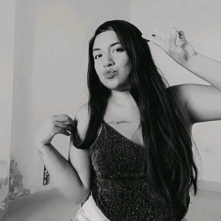 nayelly_rg2002