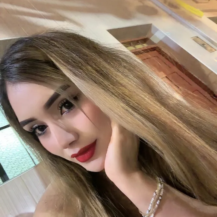 @heydillanela