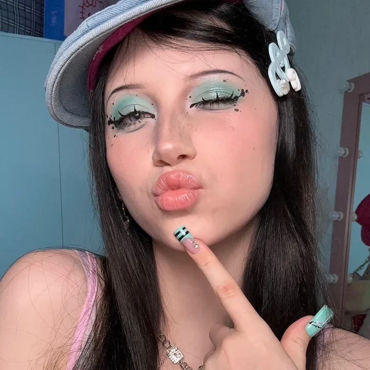 @milli_lie_0