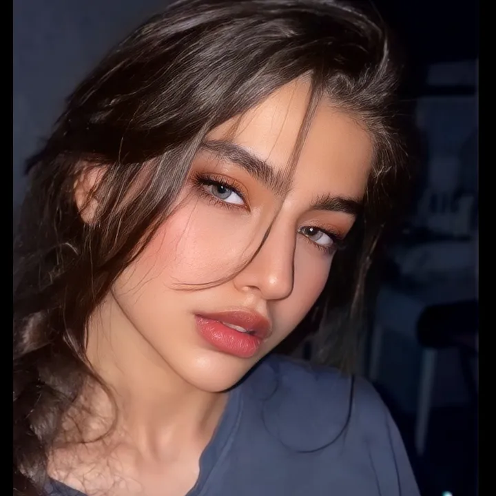 @realv1naa