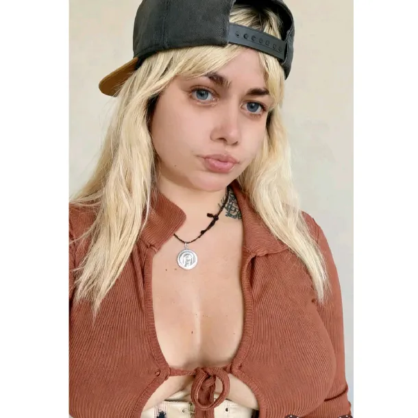 marishuicasanova24