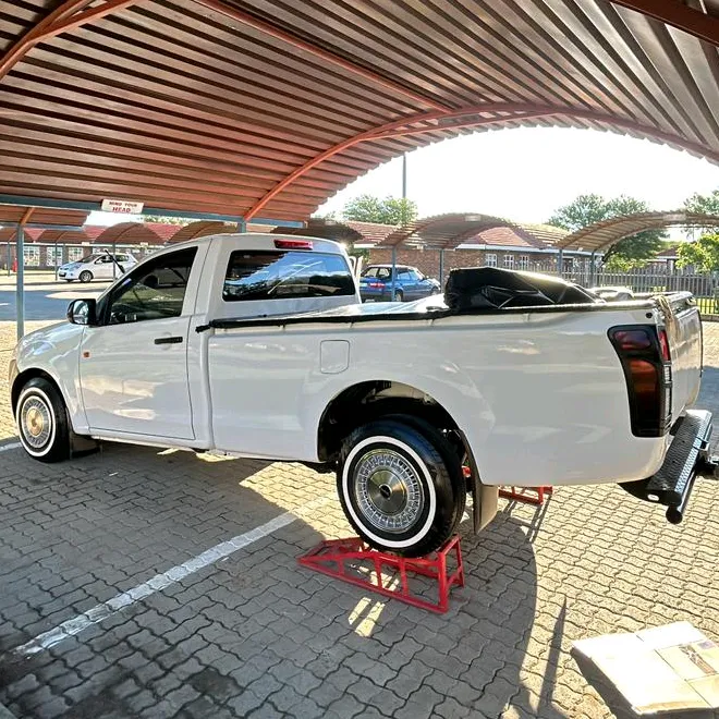 @gomolemo.maimane