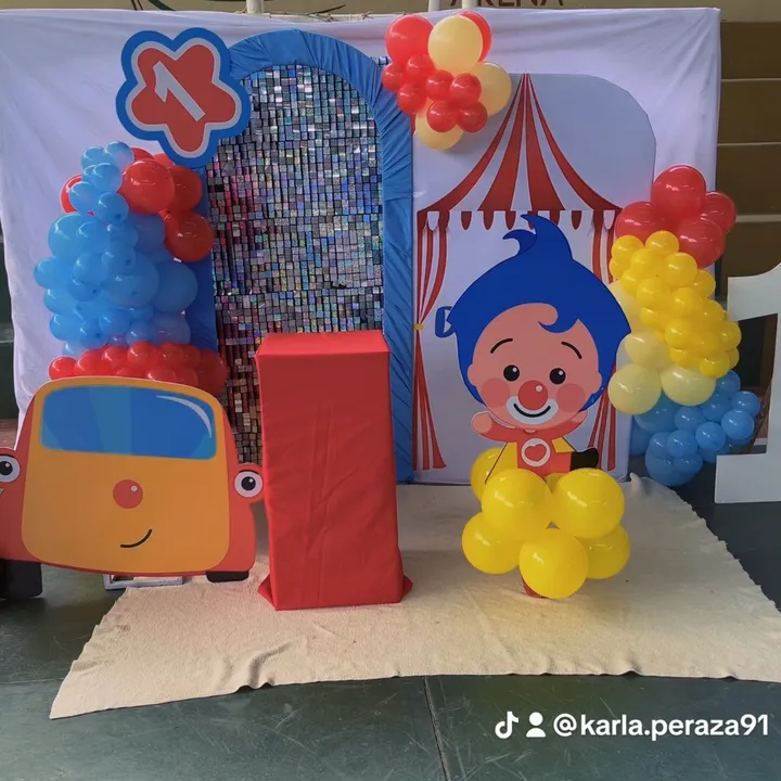 @karlaperaza03