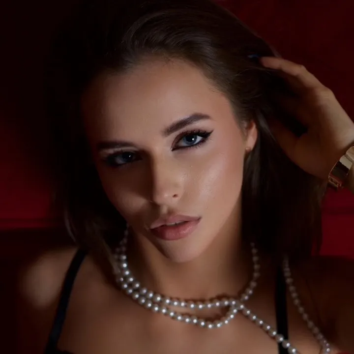 @asquvie