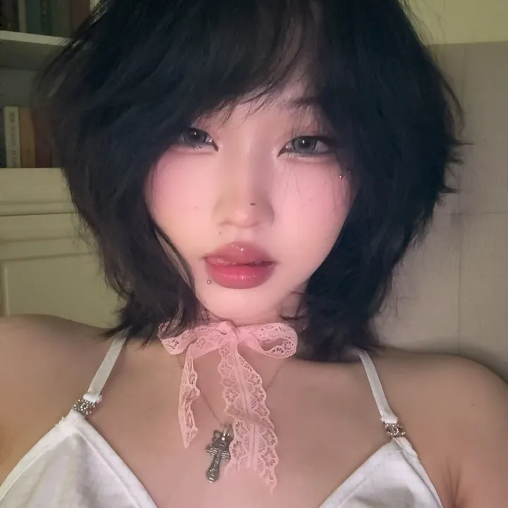 @flywithnazik
