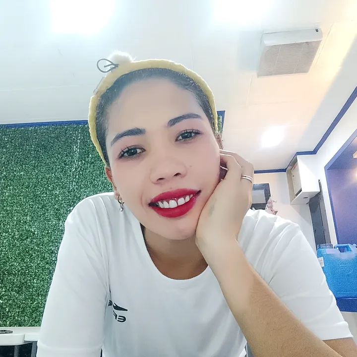 elaine.reglos