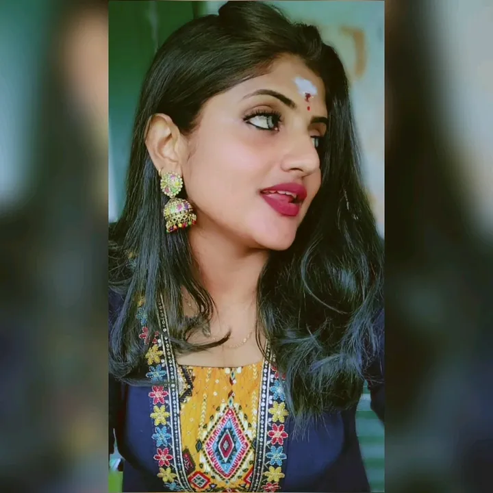 @chxllo_2205