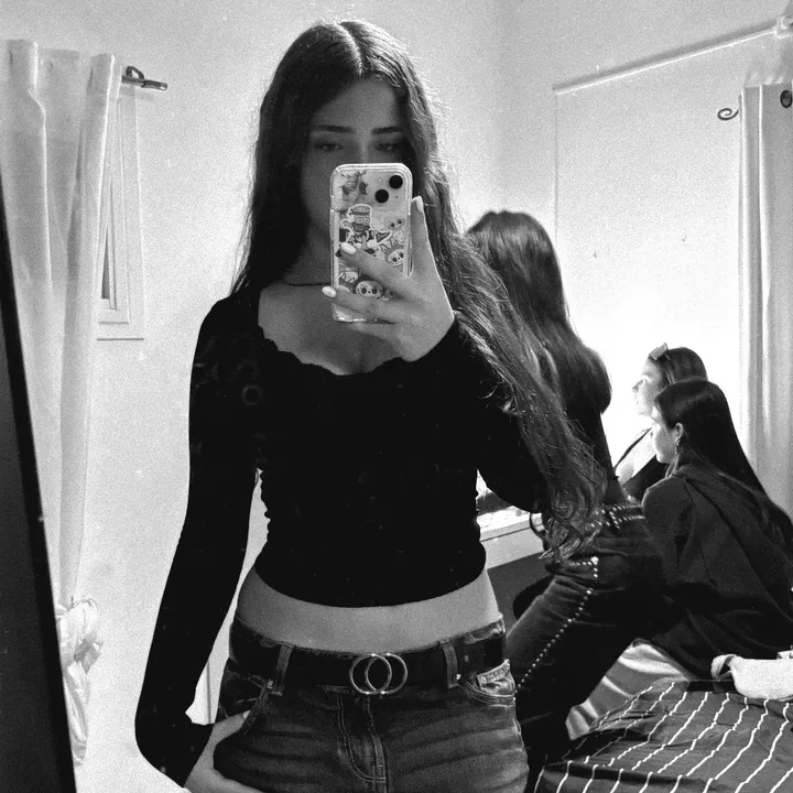 maya_karoly__