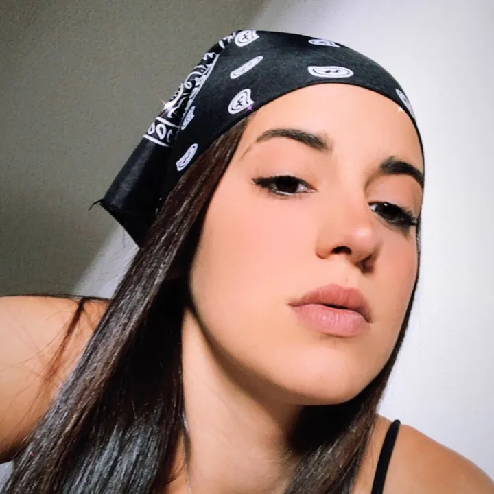 lxxuritaryl._