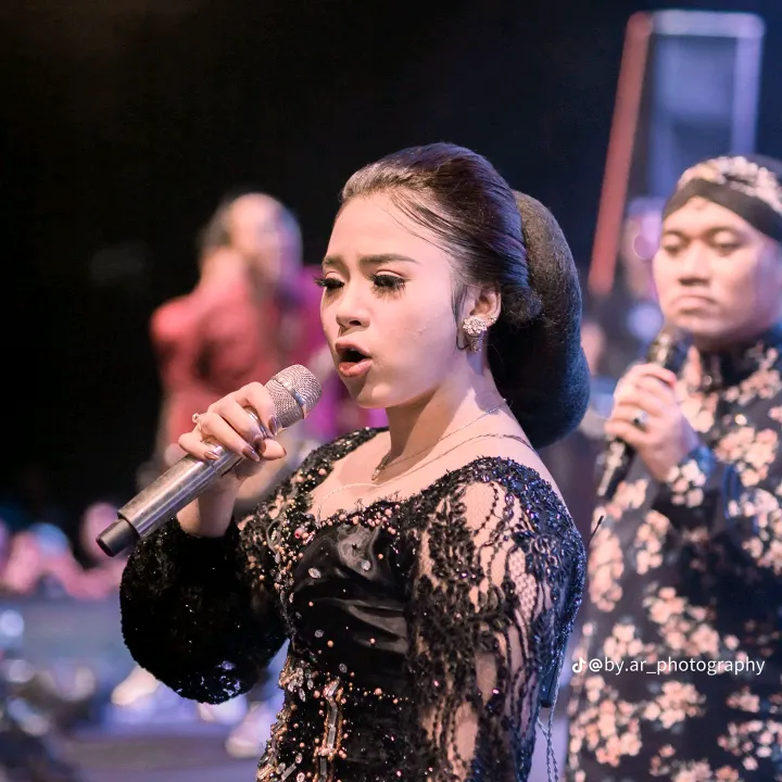 @elsayulianareall