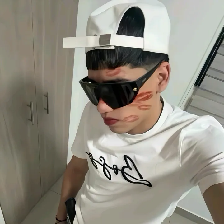 .jeremyblinders18