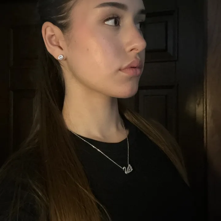 @malaniyka