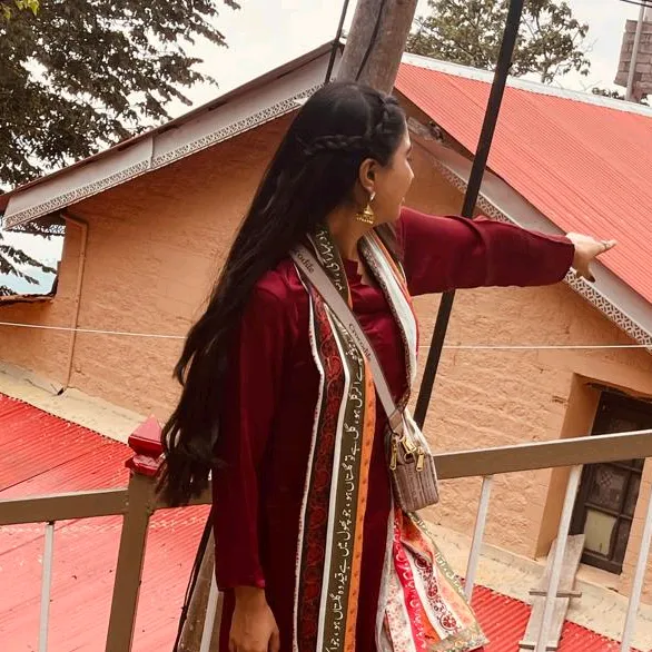 @raeemaz3ch