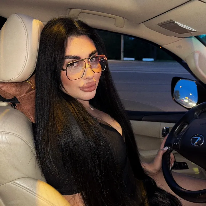 @karishas5