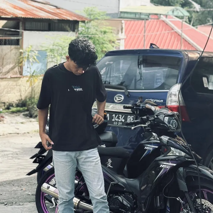@anomdwr