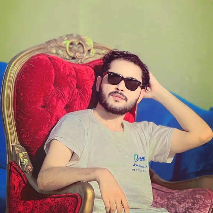 @waliahad_