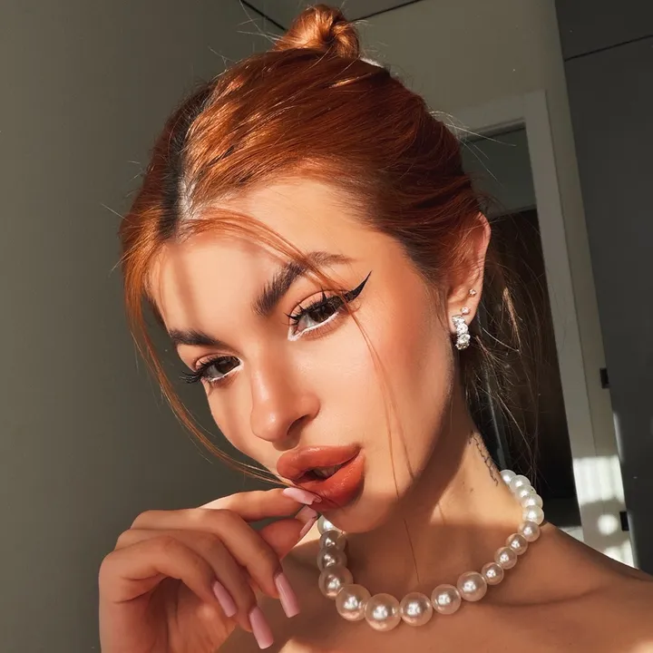 @bliinocheek