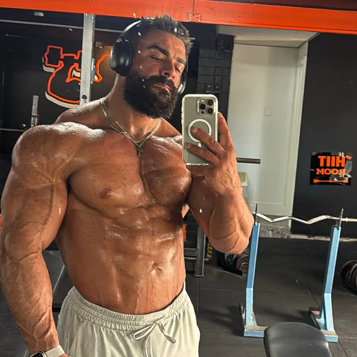 @biggcamdaddy