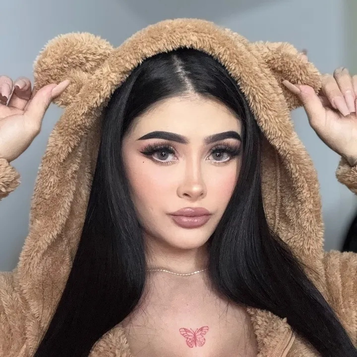 laurajimnz_oficial