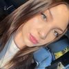 chloe_devereaux