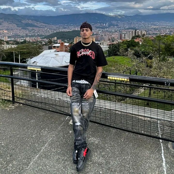 @Dierick..🫠🥷🏻 - original sound