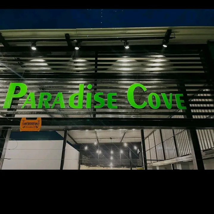 @paradisecove_fanpage