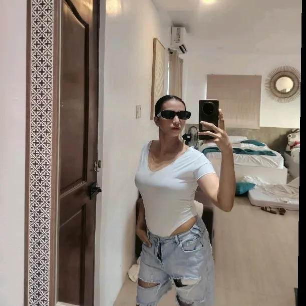 @elenaabaloslerios