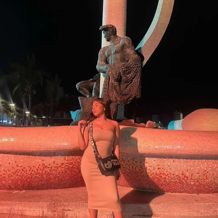 @jeniihakeada