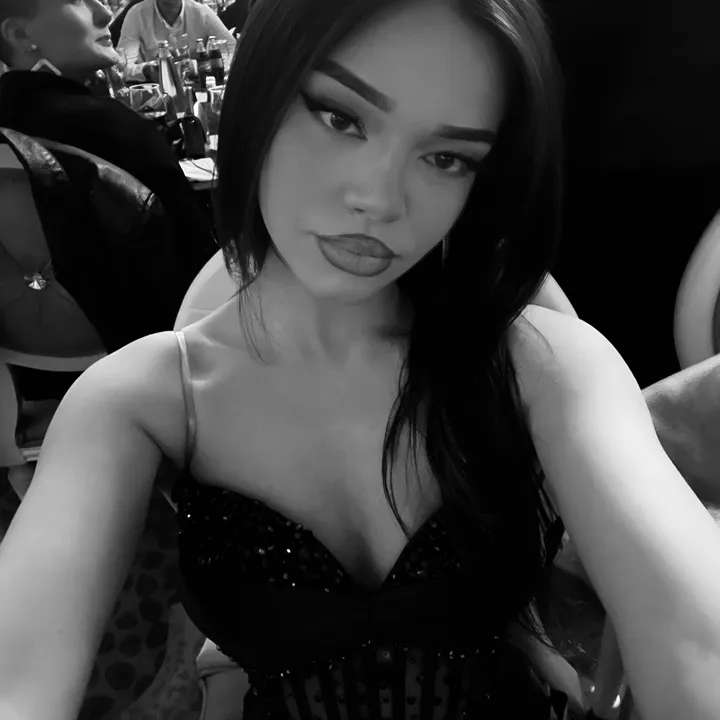 @_aalbiinaa