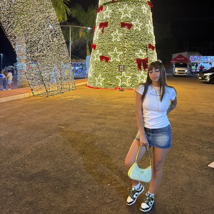 @camiespiiinosa