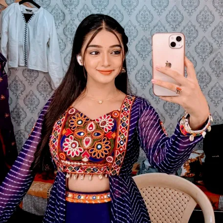 @belleyashika7