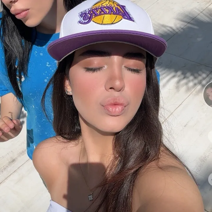 @melinnyj5pi