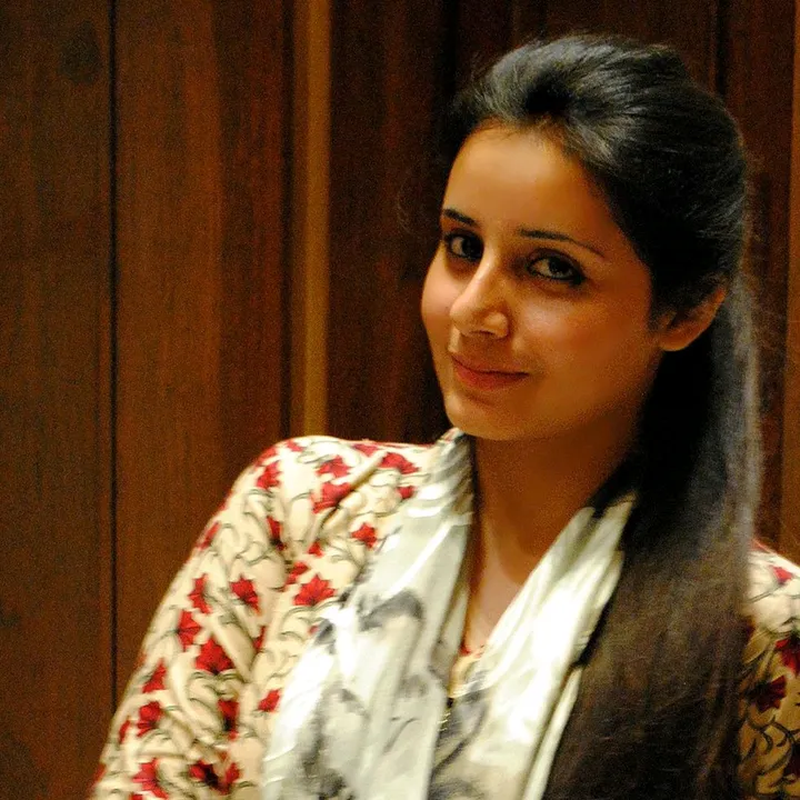 @arzufatima1