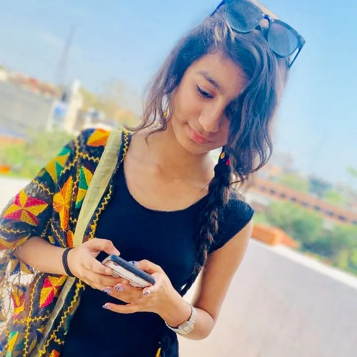 simran_arora2