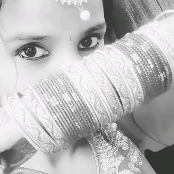 @04aliyakhan04