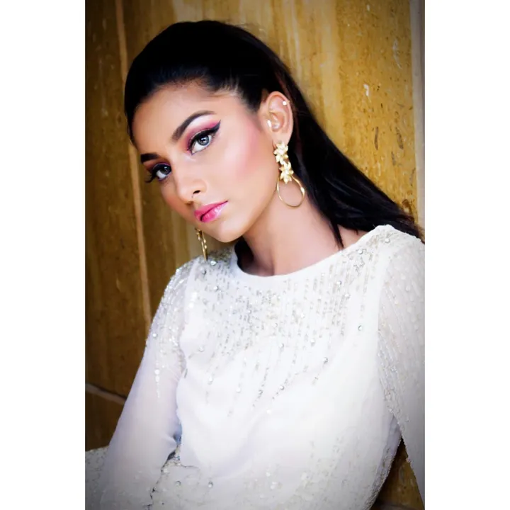 vishakhaamohite