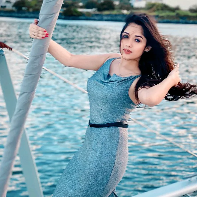 afsana__47