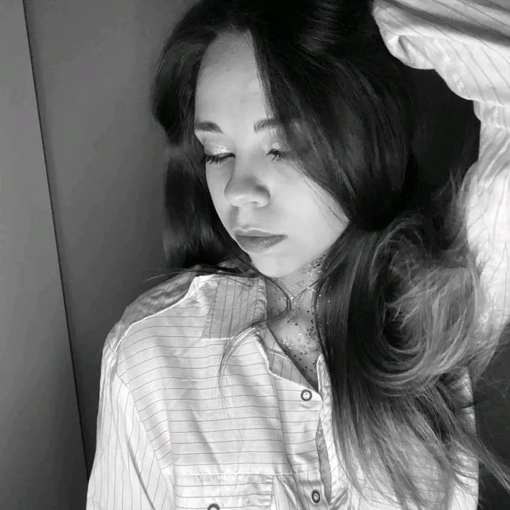 @valefisenta