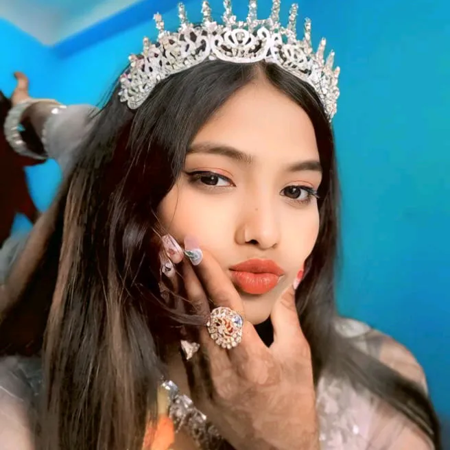 @karinakhan19