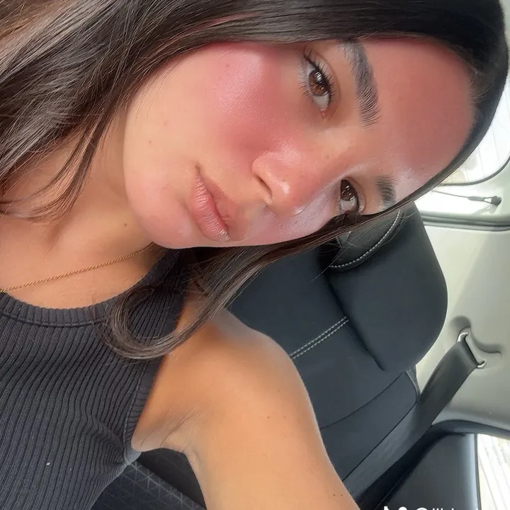 @libiavivi_