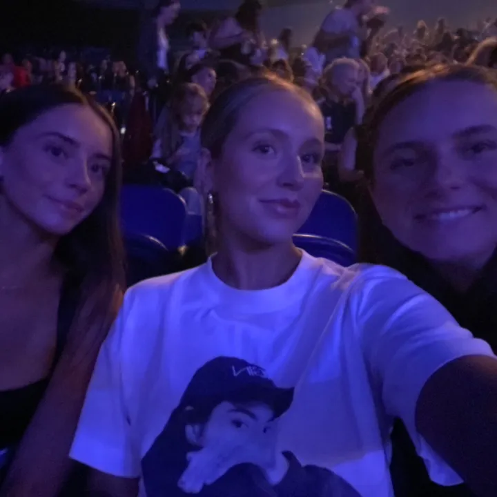 @molly.ebertt