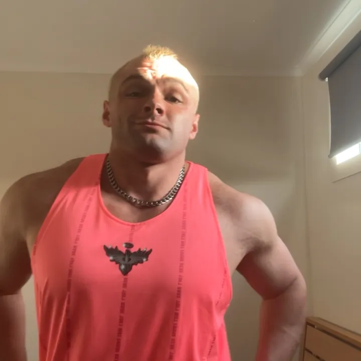 @blondhimbo