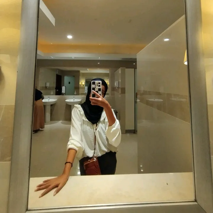 @putriyuningsih