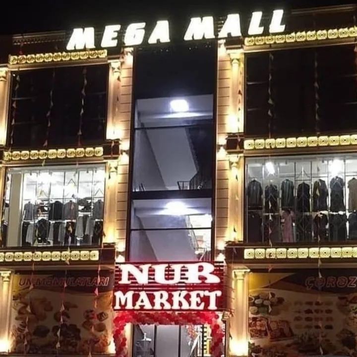megamall_gedebey