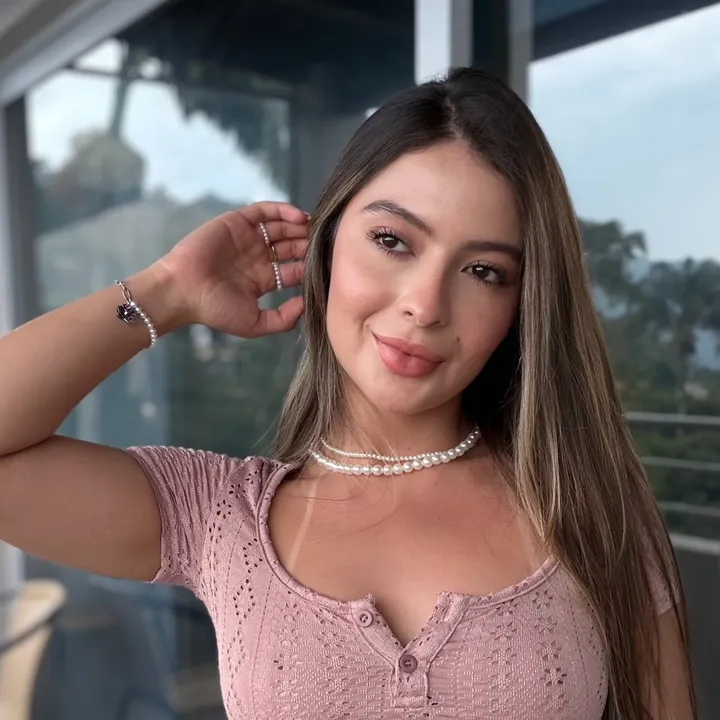 @manuela.muv