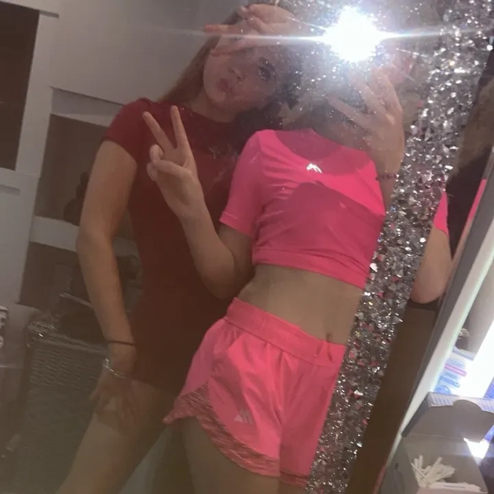 @bellahandley0