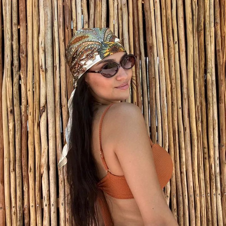@larissarrocha